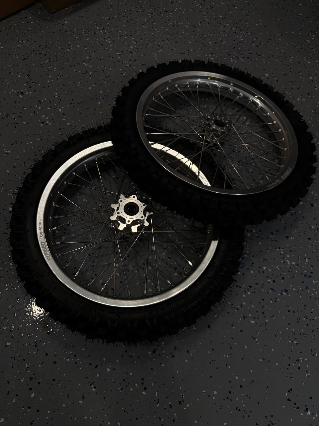 Chrome Talaria Dirt Wheelset
