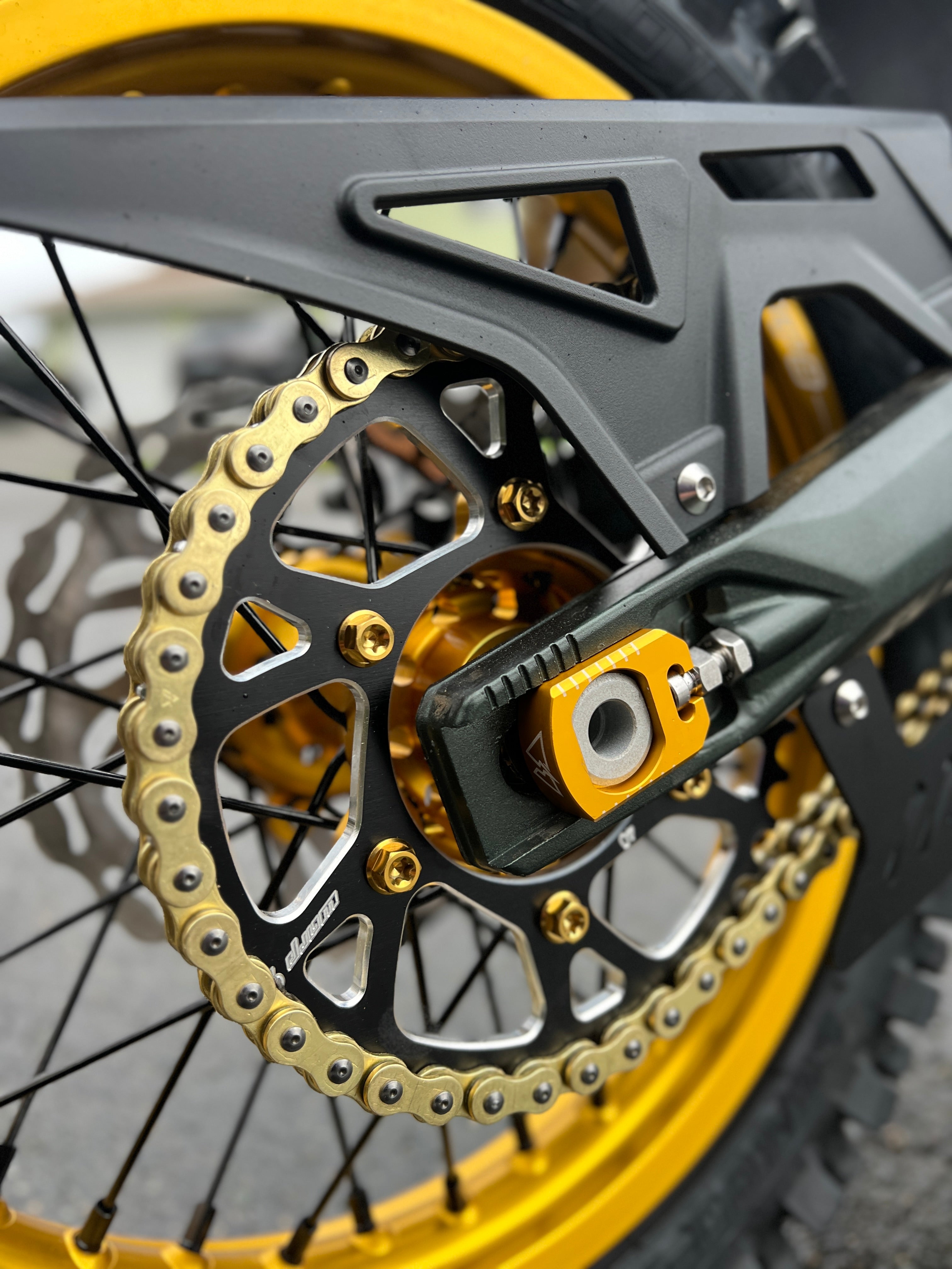 PSM Surron Ultra Bee Axle Blocks – Puget Sound Motorsports